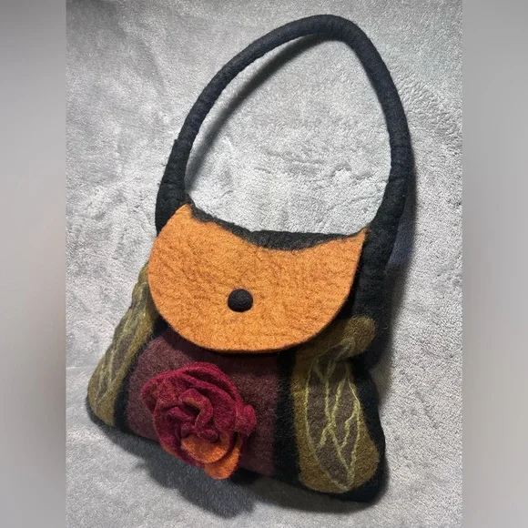 Rising Tide 100% Wool Floral 3D Rose Hippie Shoulder Bag - Picture 2 of 9